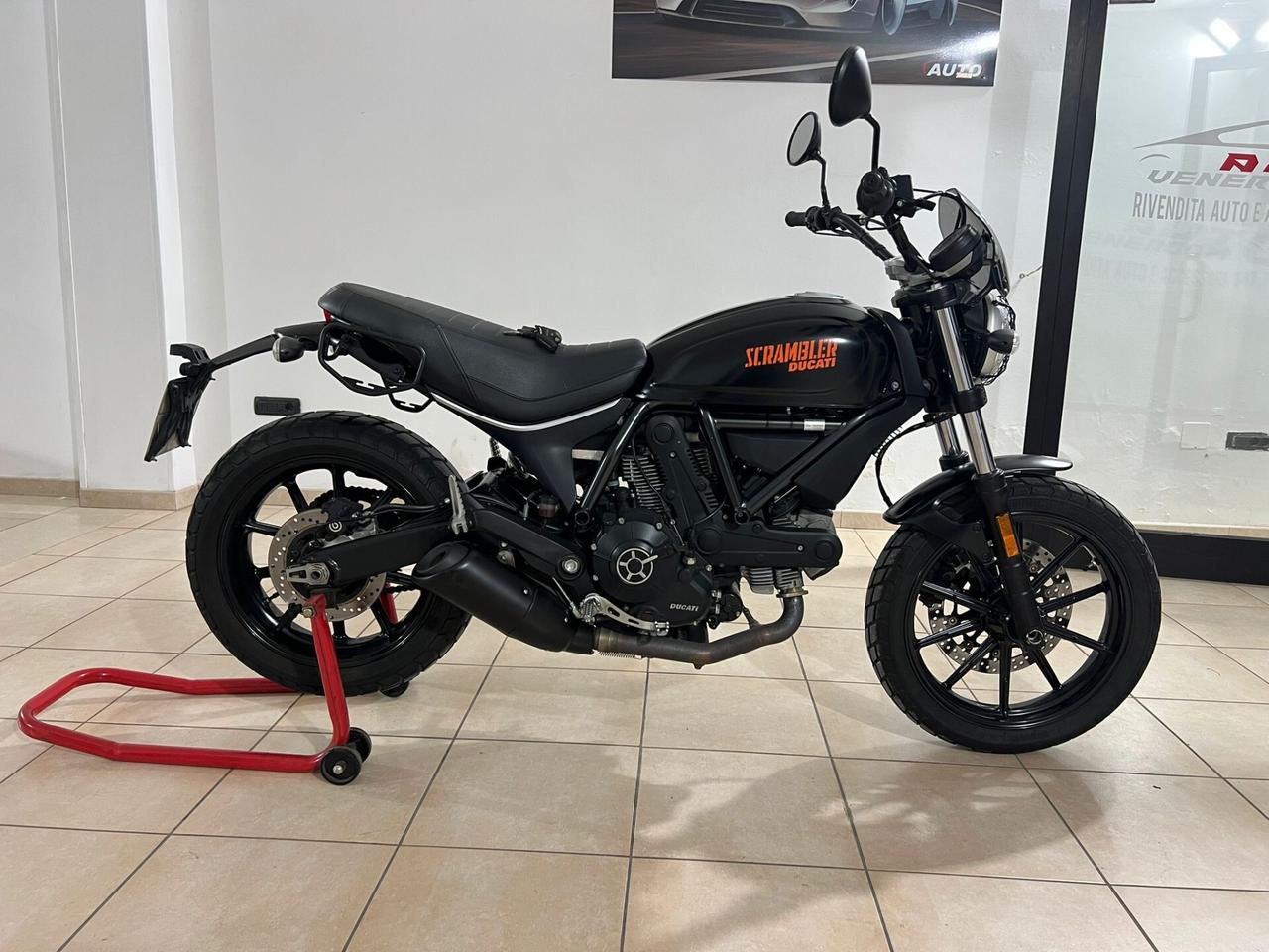 DUCATI SCRAMBLER 400