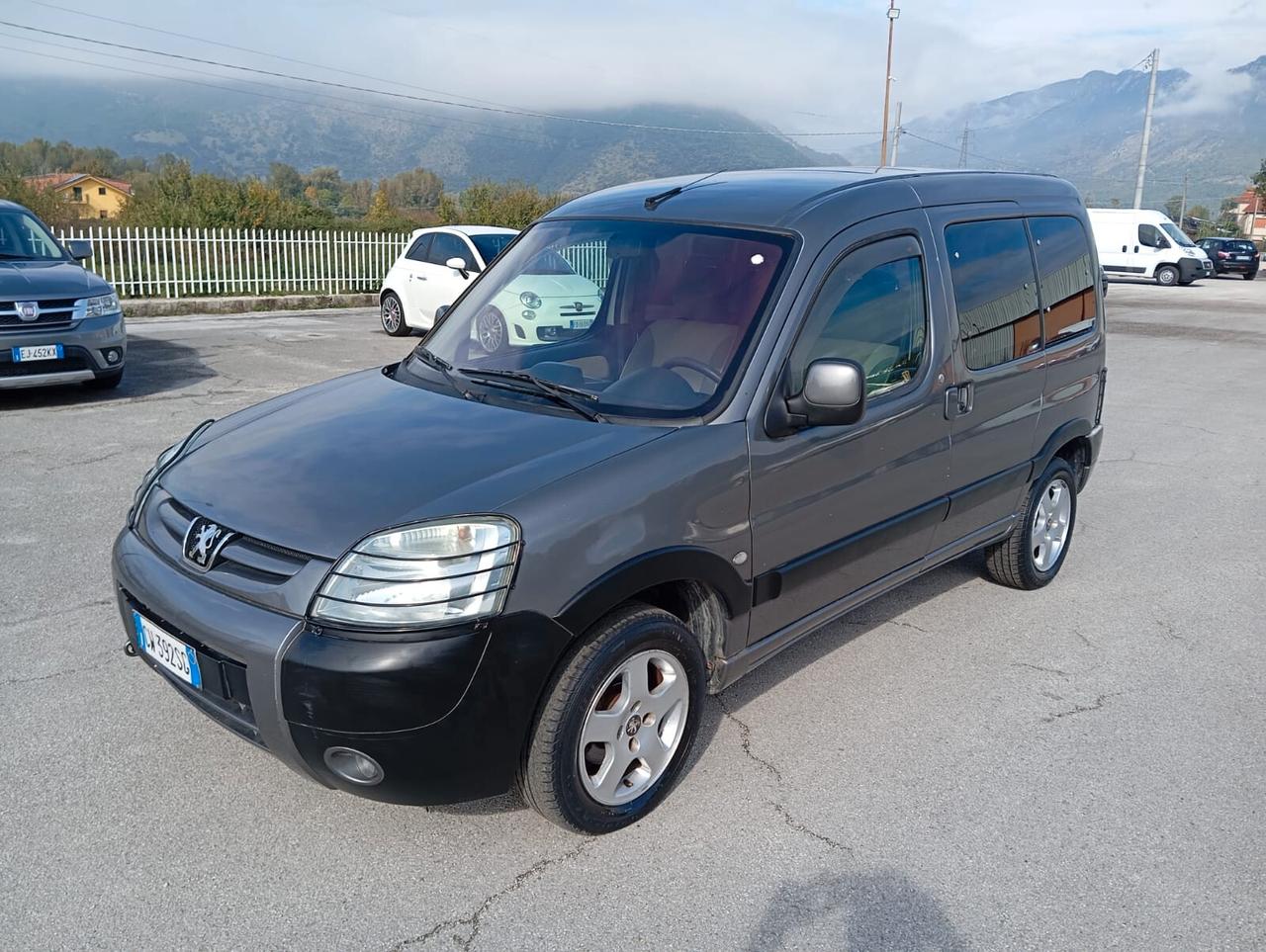 Peugeot Ranch 2.0 HDi 5p. Lee