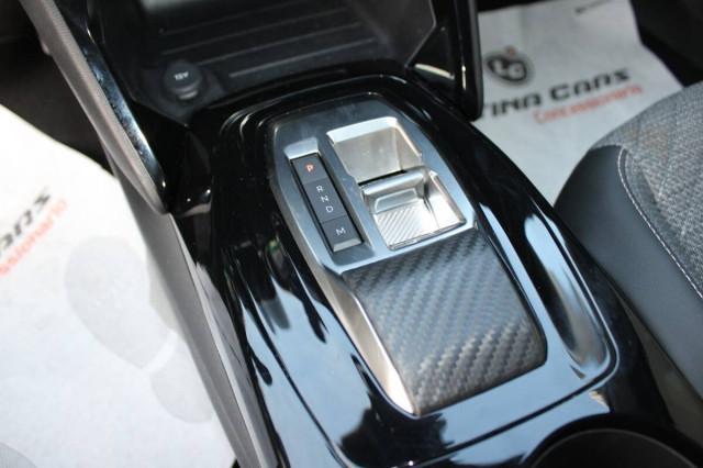 Peugeot 2008 1.2 Allure s&s 130cv eat8 con Navigatore e Carplay