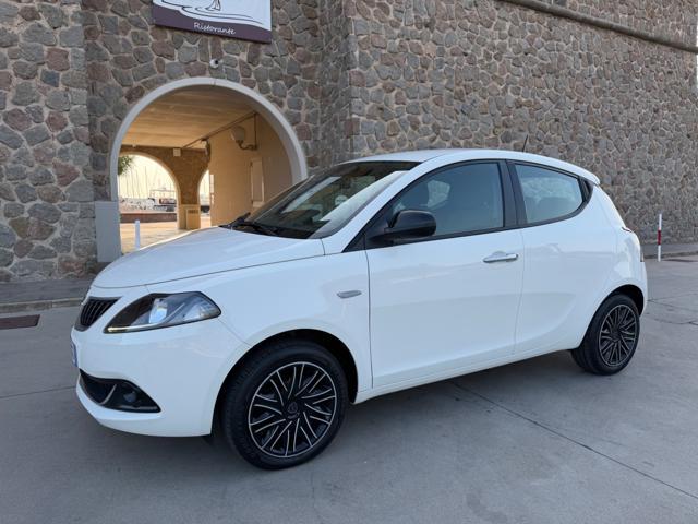 LANCIA Ypsilon GOLD MY24+RETROCAMERA+WIRELESS+NAVI