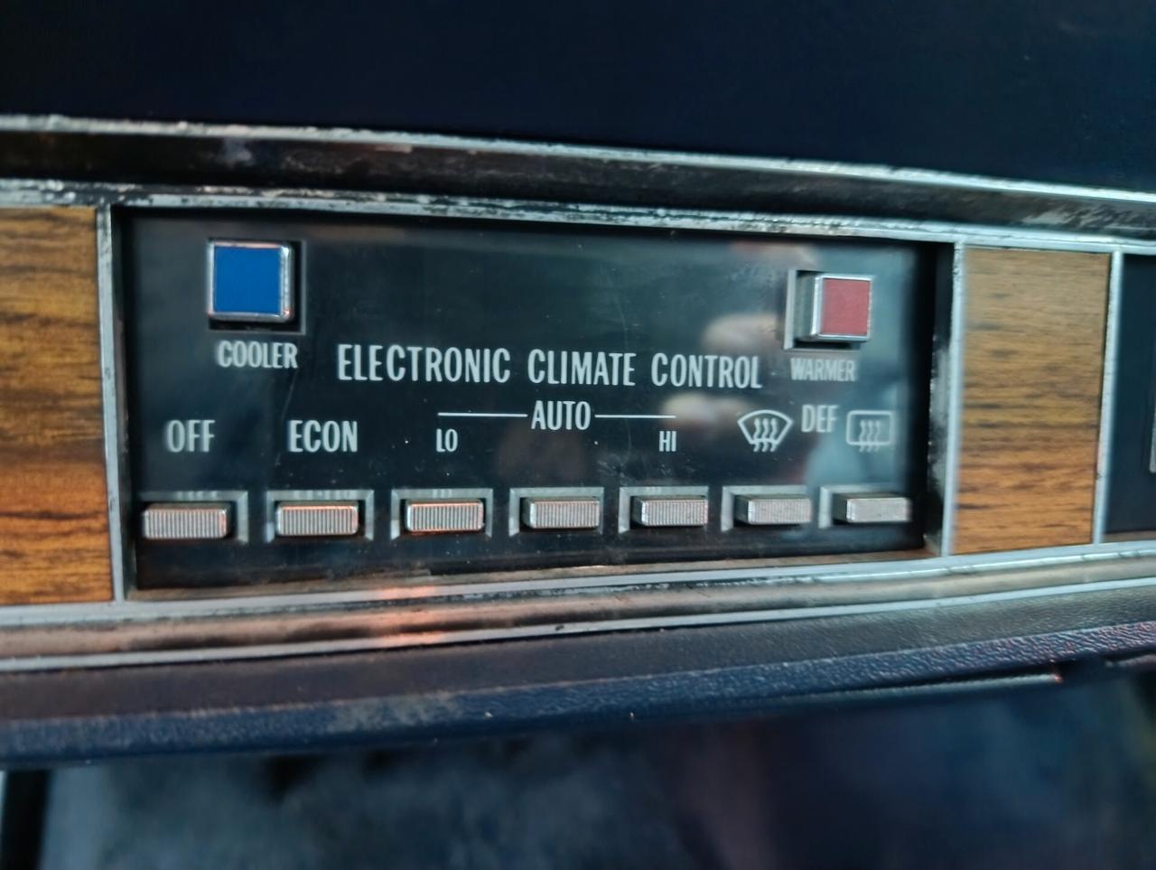 Cadillac Fleetwood Brougham