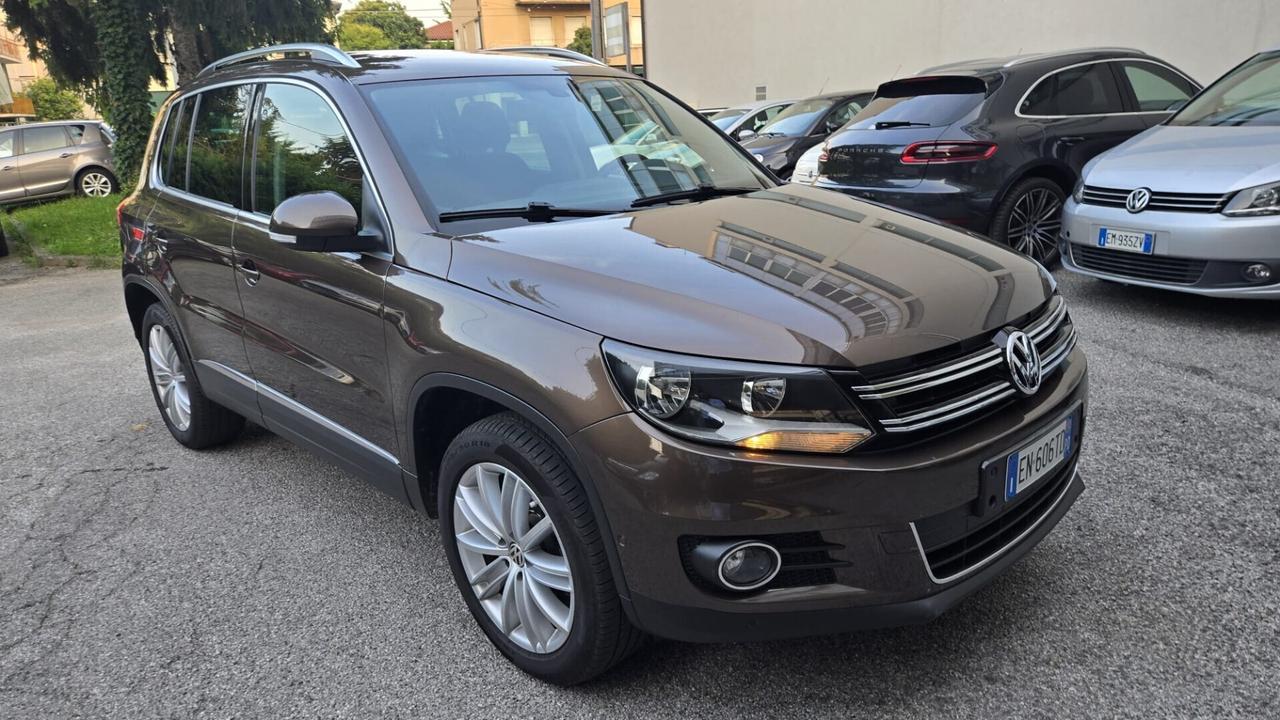 Volkswagen Tiguan 2.0 TDI 140 CV 4MOTION Gancio Tr
