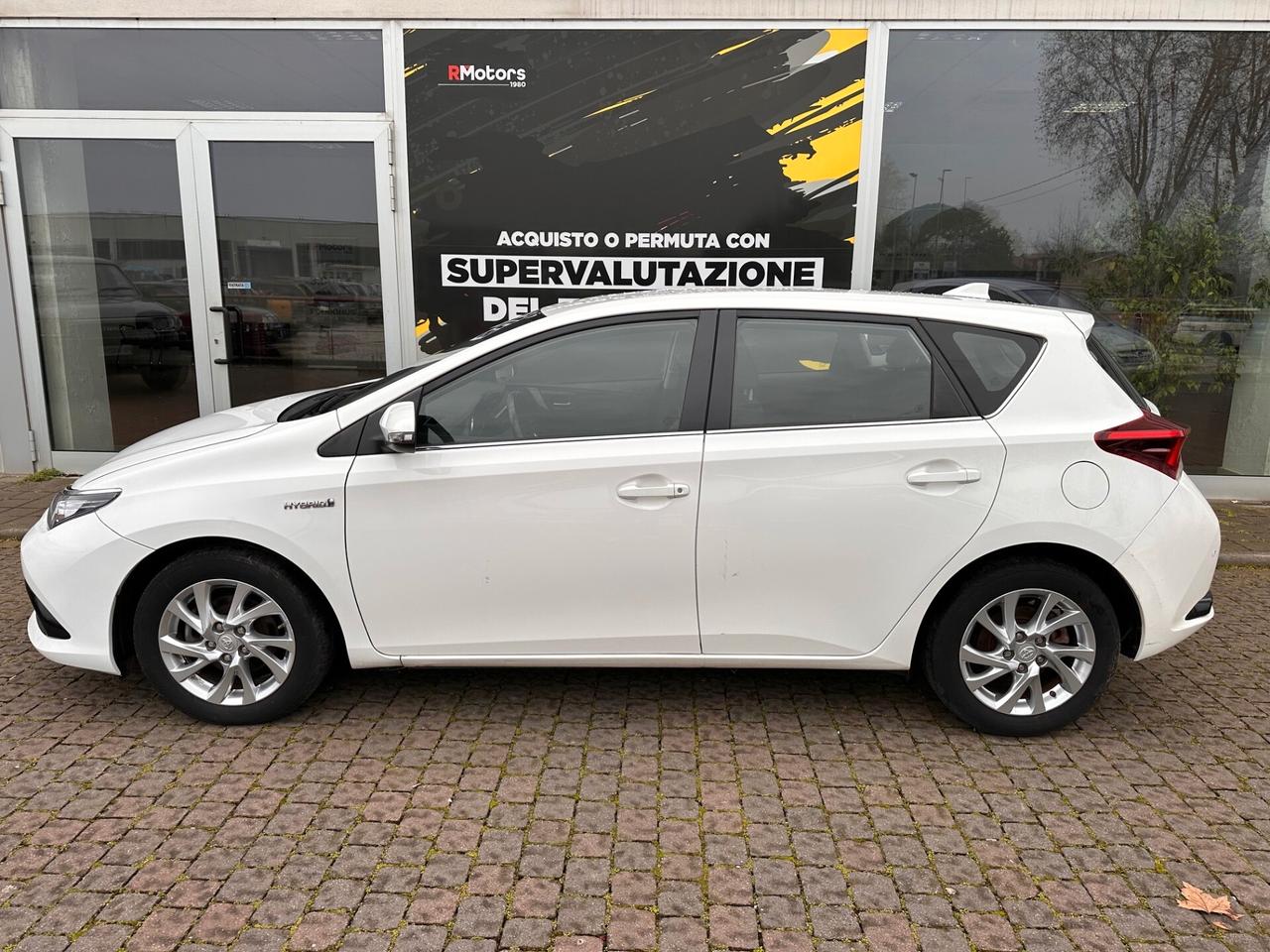 Toyota Auris 1.8 Hybrid Lounge