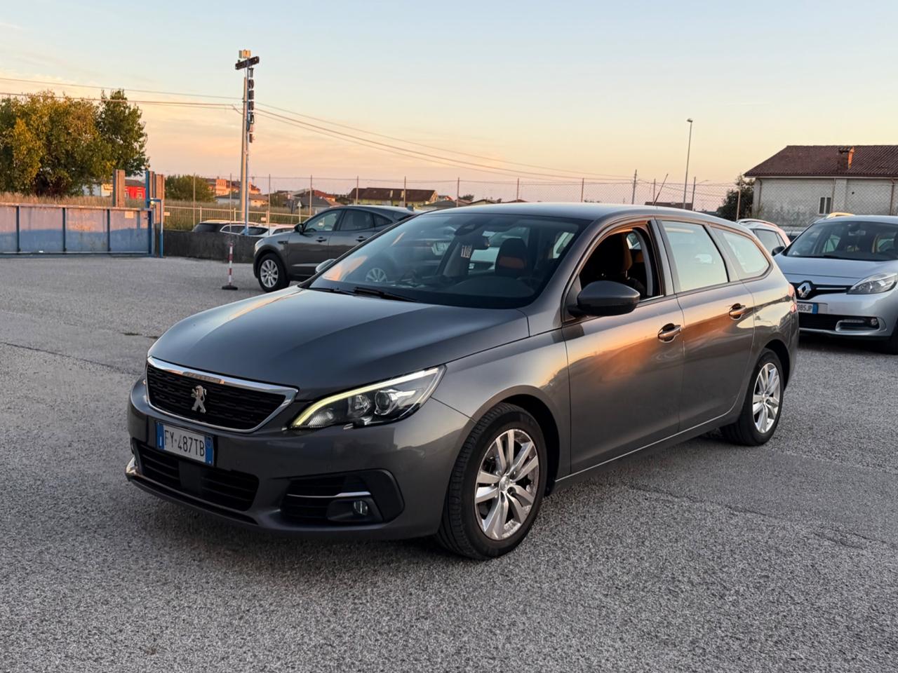 Peugeot 308