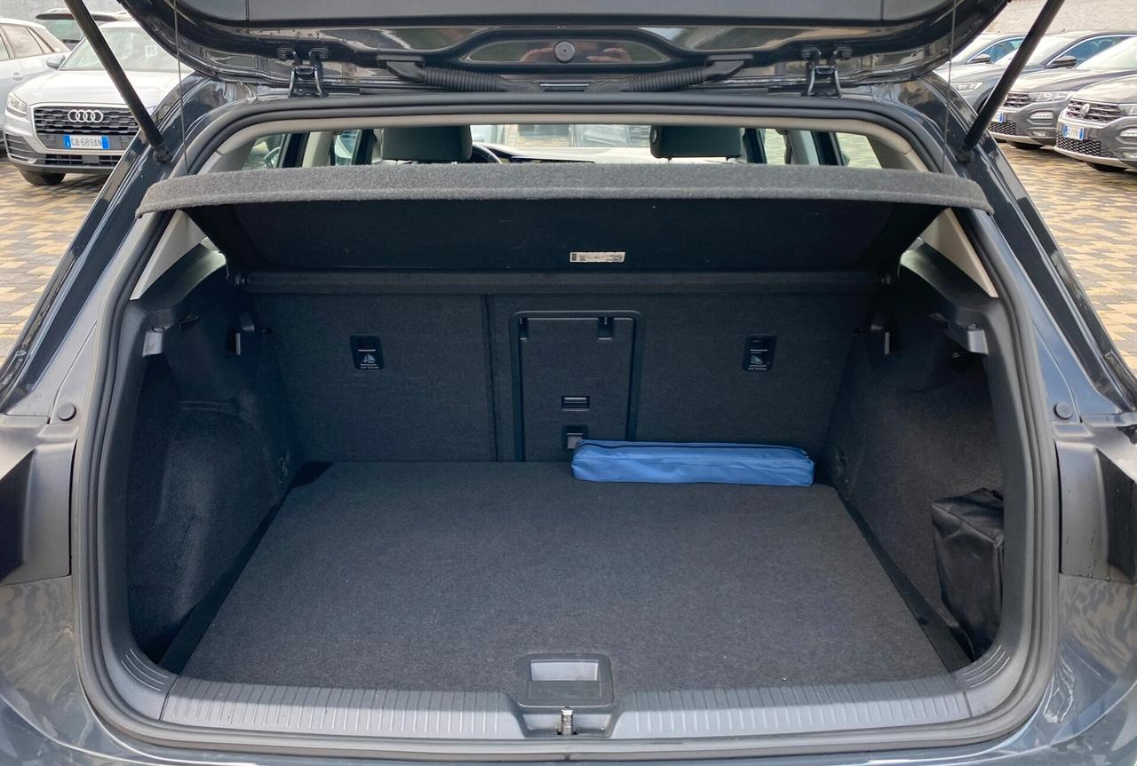 Volkswagen Golf Life 2.0 TDI 116CV