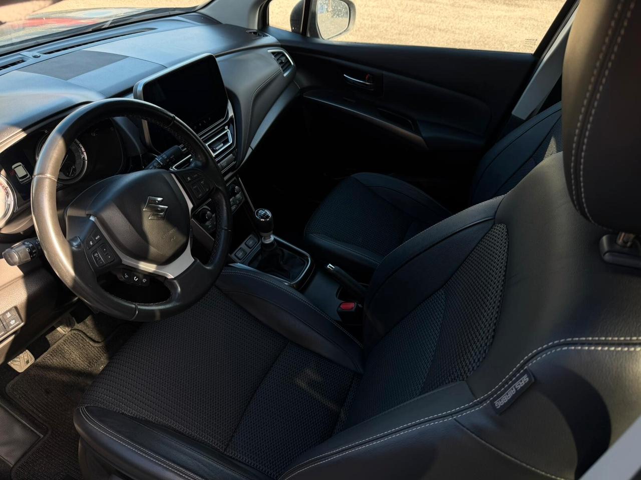 Suzuki S-Cross 1.4 Hybrid Top