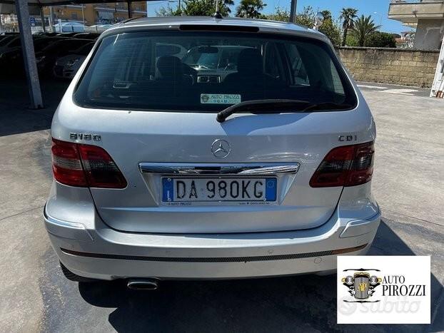 MERCEDES CLASSE B180 del 2006 con 300000KM