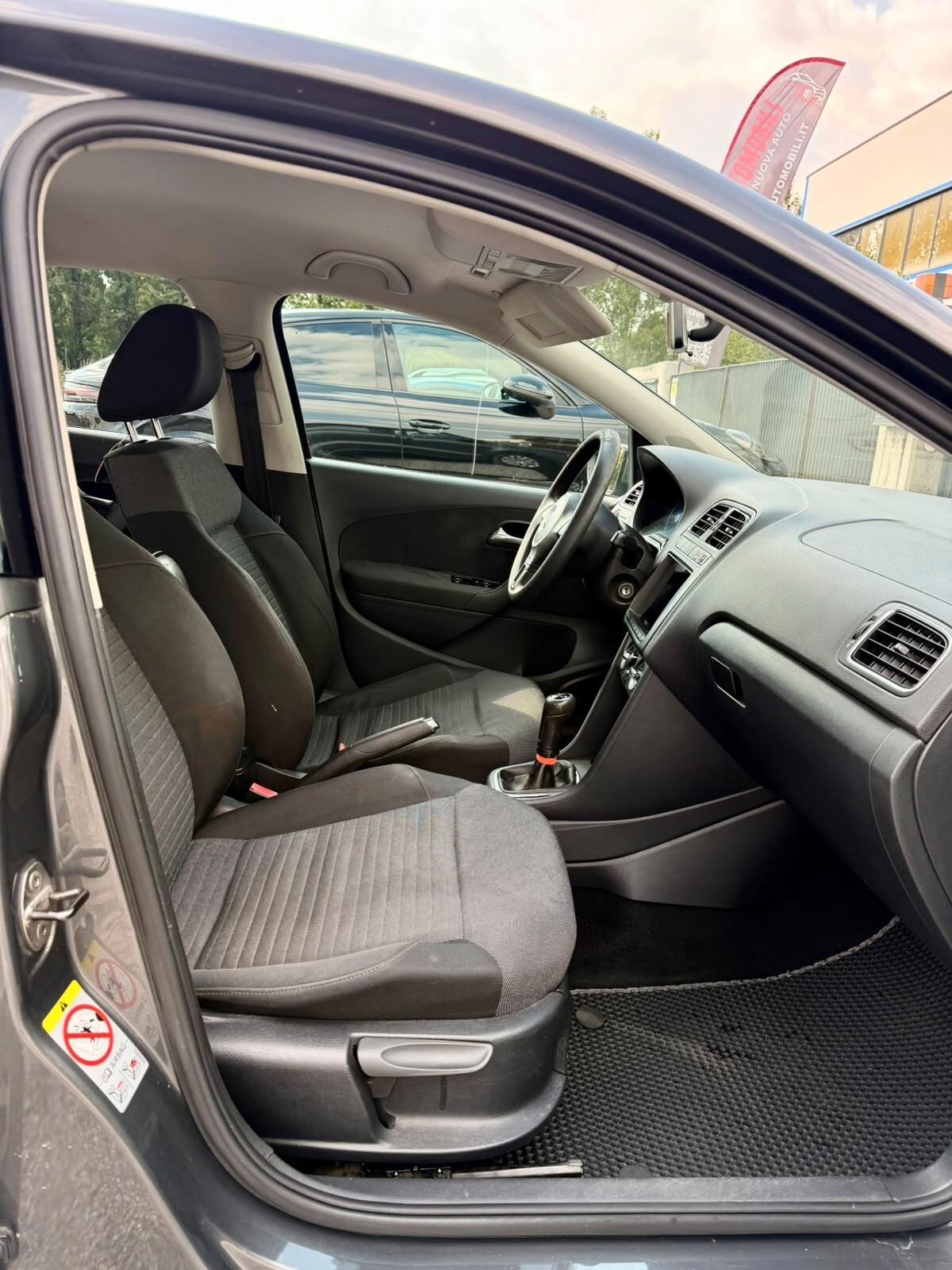VOLKSWAGEN POLO 1.6 TDI - 5 PORTE - NEOPATENTATI