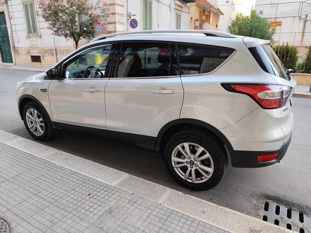 FORD Kuga 2.0 TDCI 120CV 2WD Business NAVI