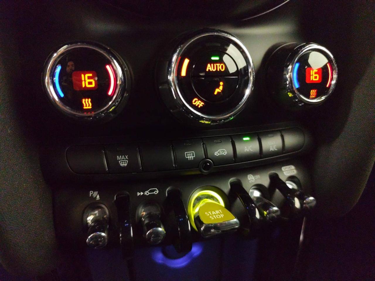 MINI Mini Cooper SE Classic