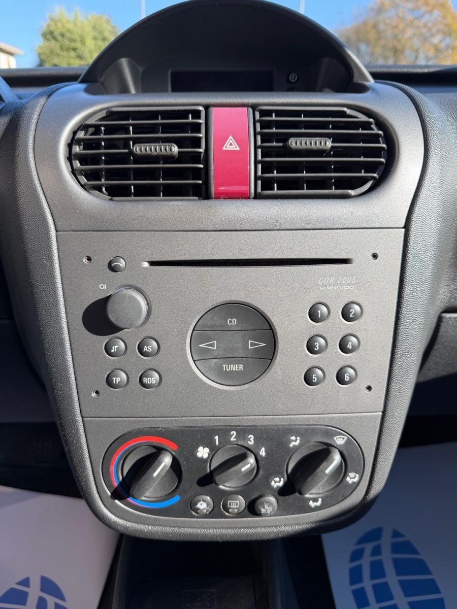 OPEL - Corsa - 1.0i 12V 5 porte Club #TAG.CERTIFICATI