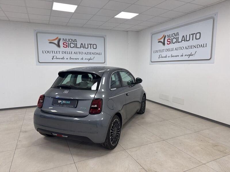 FIAT 500e Non disponibile (332) La Nuova 500 Serie1 La Nuova 500 - La Prima By Bocelli Berlina