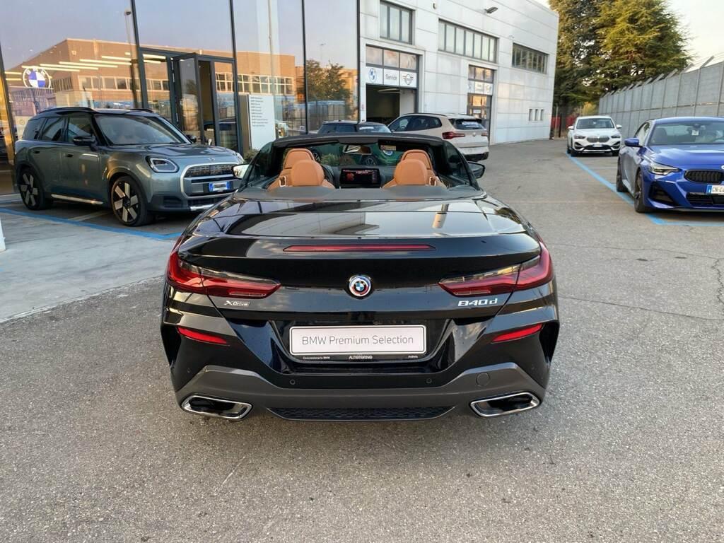 BMW Serie 8 Cabrio 840 d Mild Hybrid 48V Individual Composition Msport xDrive Steptronic