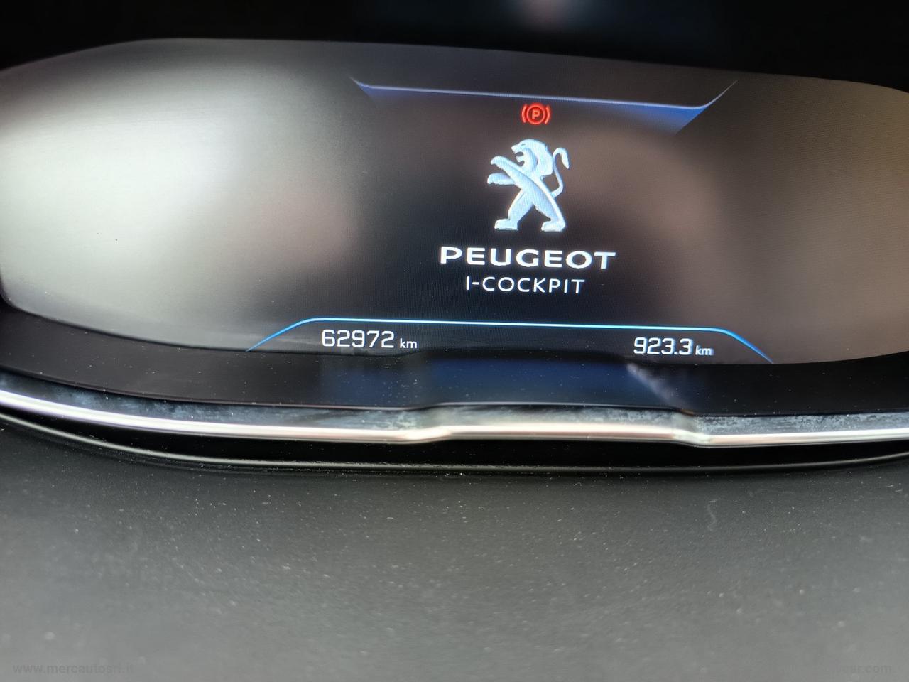 PEUGEOT 3008 BlueHDi 130 S&S EAT8 Allure