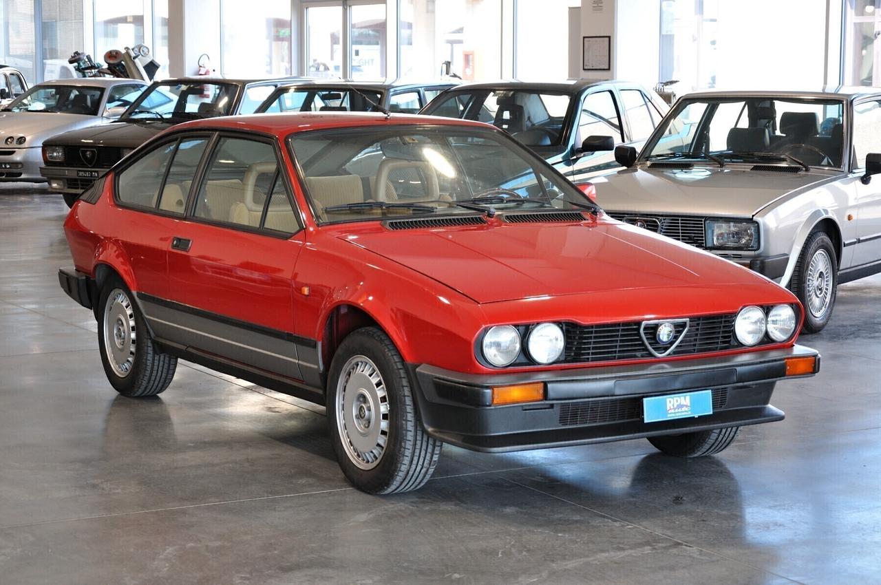 Alfa Romeo Alfetta GTV 2.0