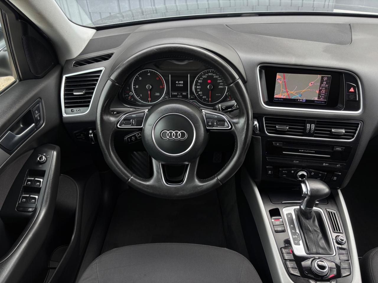 Audi Q5 2.0 TDI 177CV quattro. Garanzia 12 mesi