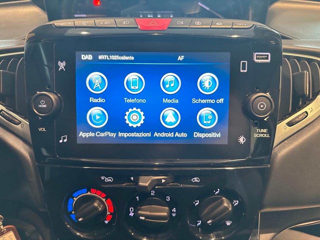 Lancia Ypsilon 1.0 FireFly 5 porte S&S Hybrid Gold Plus