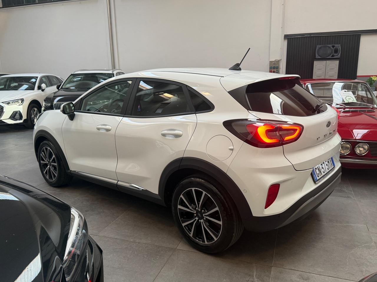 Ford Puma 1.0 EcoBoost Hybrid 125 CV S&S aut. Titanium