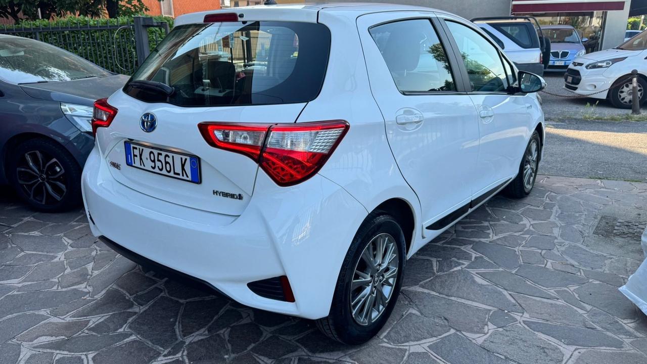 Toyota Yaris 1.5 Hybrid 5 porte Business