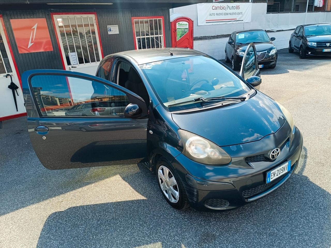 Toyota Aygo 1.0 12V VVT-i 5 porte Lounge Connect MMT