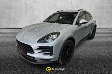 PORSCHE Macan 2.0