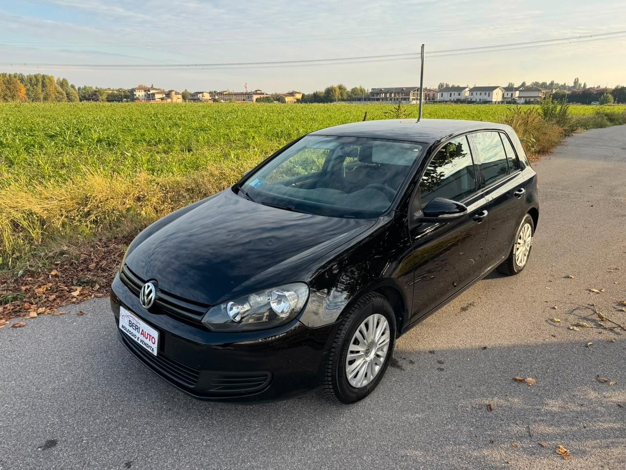 Volkswagen Golf benzina leggermente grandinata
