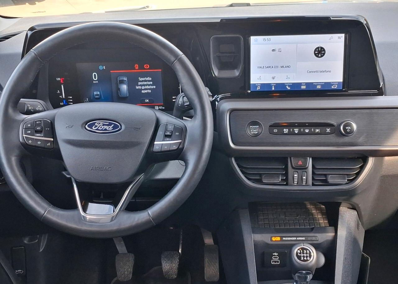 Ford Tourneo Courier 1.0 EcoBoost Titanium