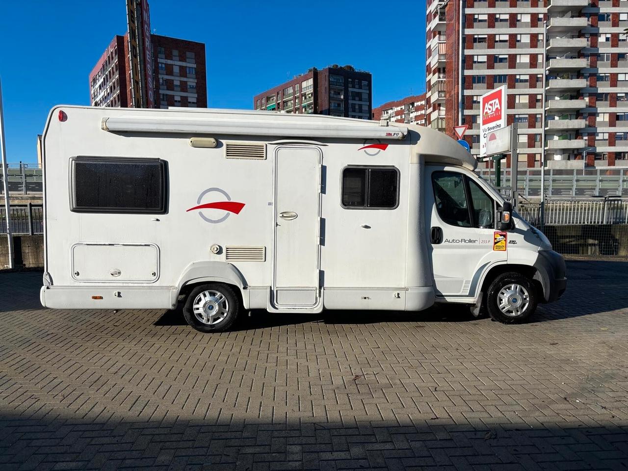 Roller Team granduca 255 P camper