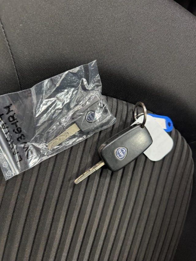 LANCIA Ypsilon 1.2 Platino