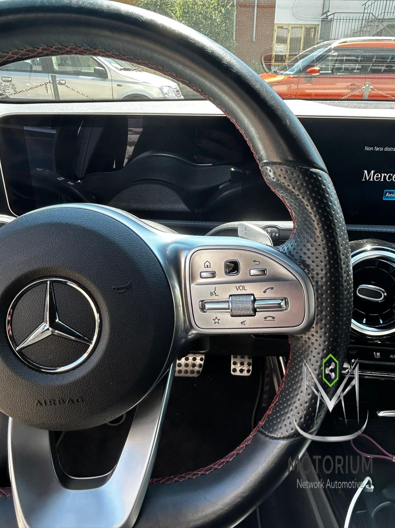 Mercedes-Benz A180 Premium AMG