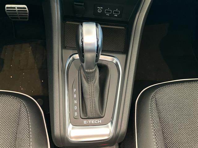 RENAULT Captur 1.6 E-Tech hybrid Intens 145cv auto