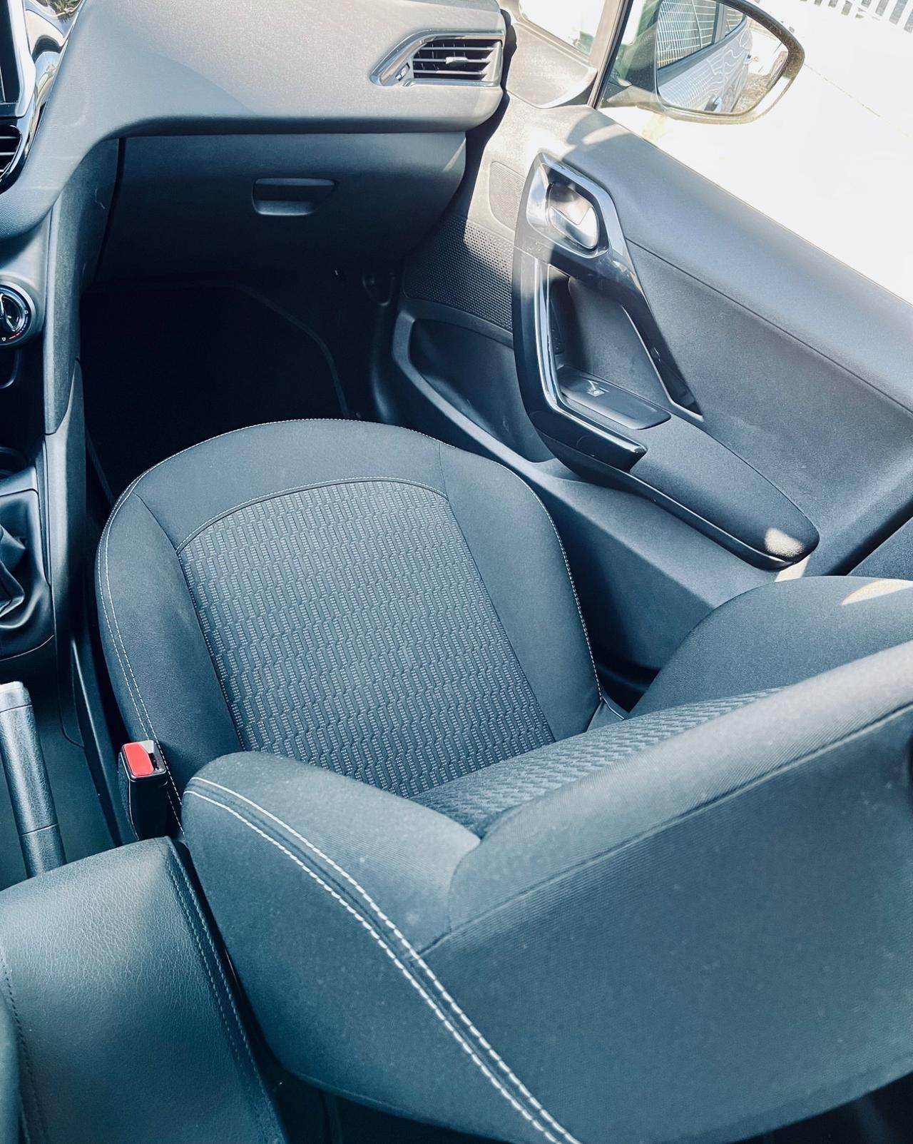 Peugeot 208 BlueHDi 75 5 porte Active