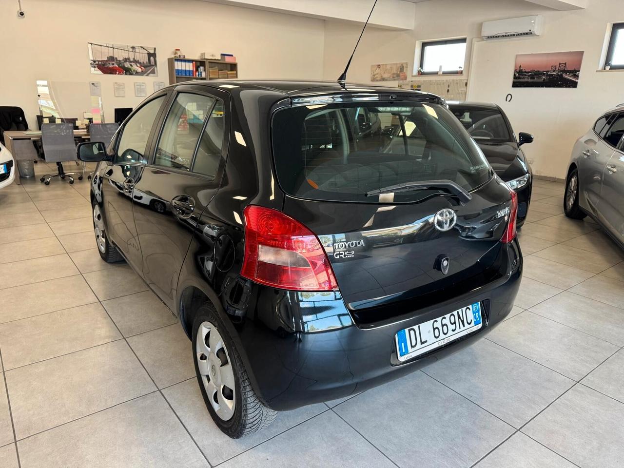 Toyota Yaris 1.3 BENZINA 5P NEOPATENTATI 2007