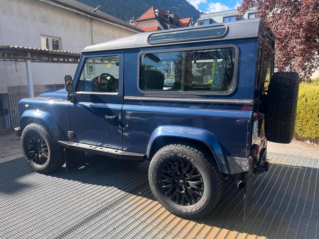 Land Rover Defender 90 2.4 TD4 Pick Up E