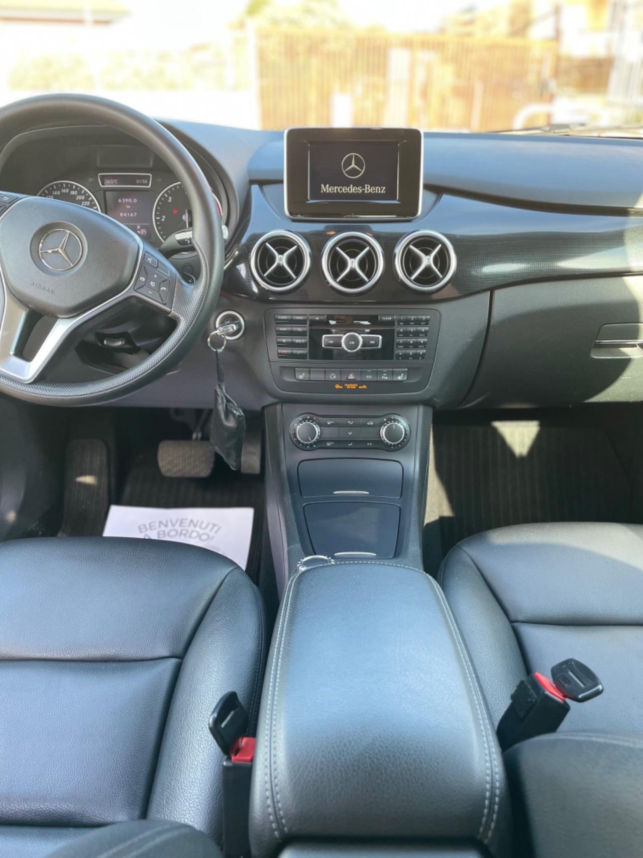 Mercedes-benz B 180 B 180 d Automatic Executive