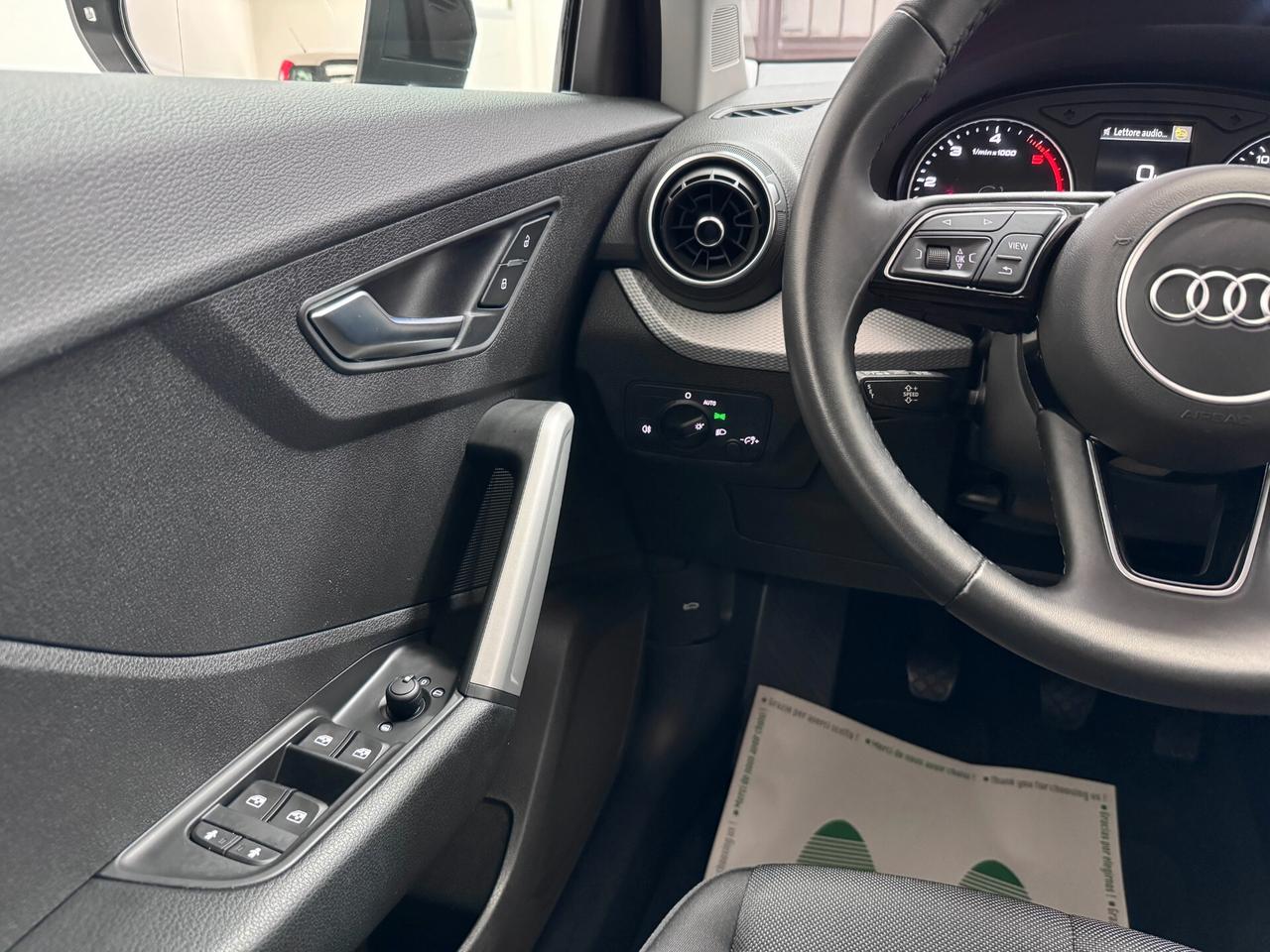 Audi Q2 30 TDI Identity Black - 2023