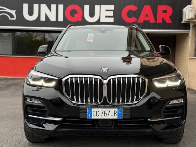 BMW X5 xDrive25d Business FULL OPTIONAL (7POSTI)