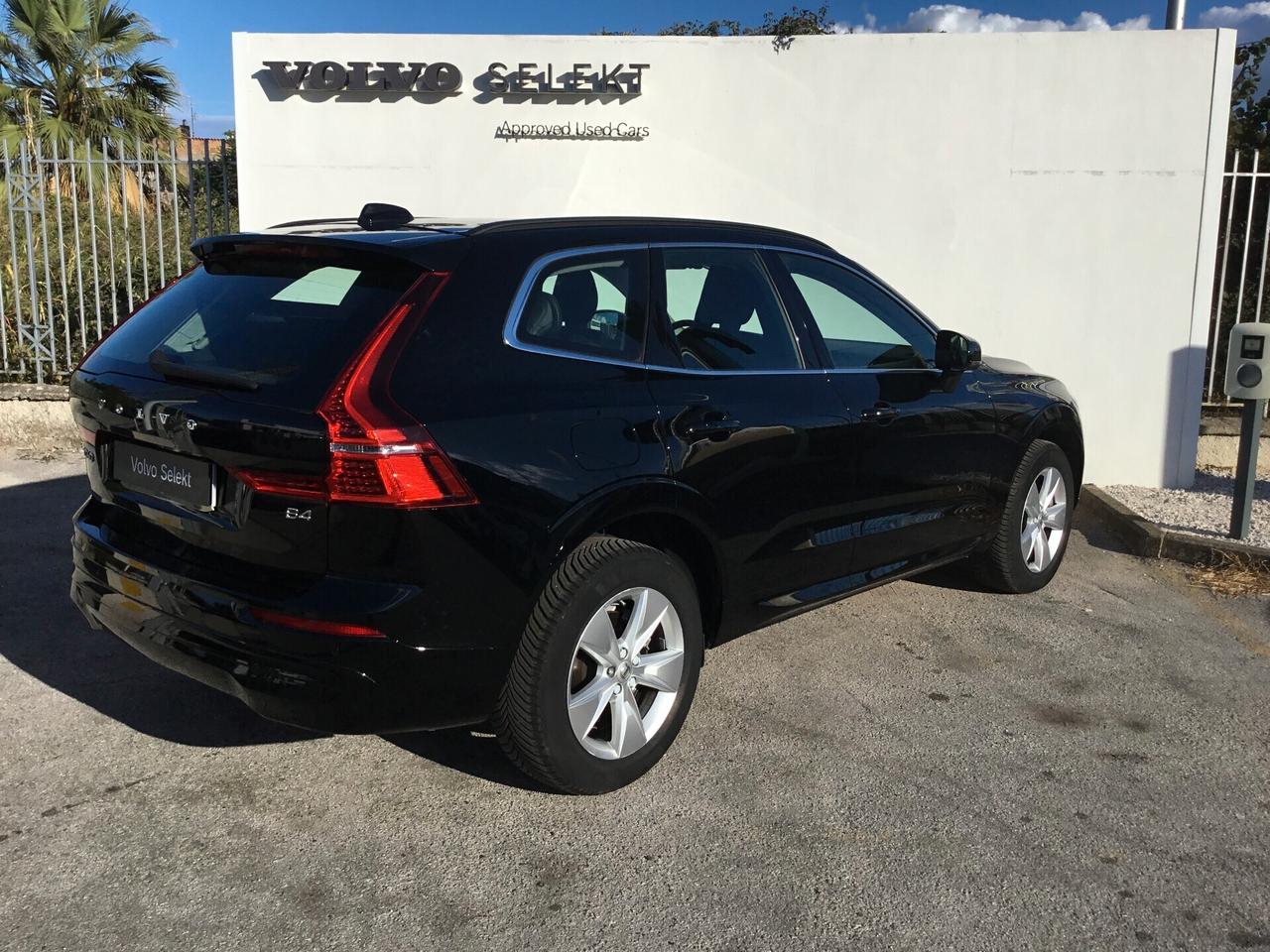 Volvo XC60 B4 (d) automatico Core