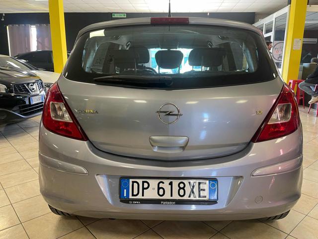OPEL Corsa 1.2 5 porte Cosmo