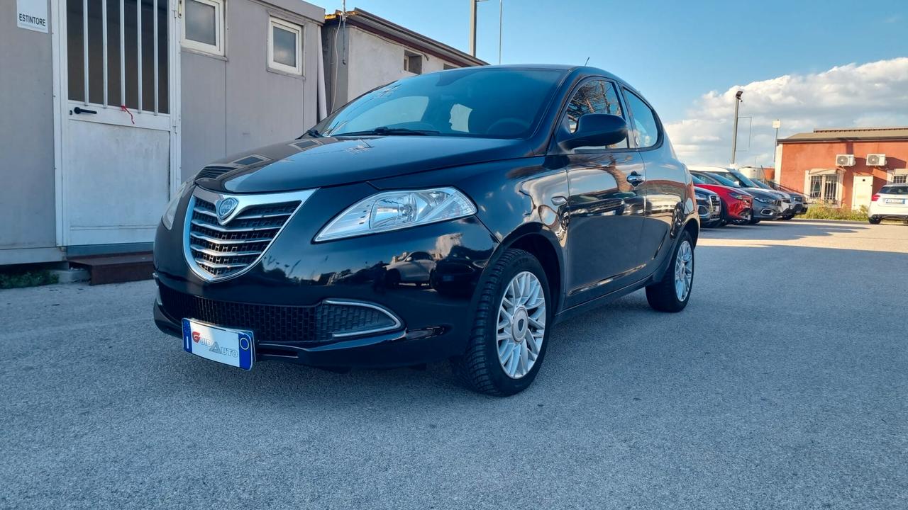 Lancia Ypsilon 1.2 69 CV 5 porte GPL Ecochic Gold