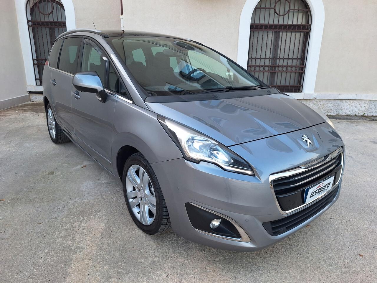 Peugeot 5008 1.6 HDi 115CV"7 POSTI" NAVI TETTO