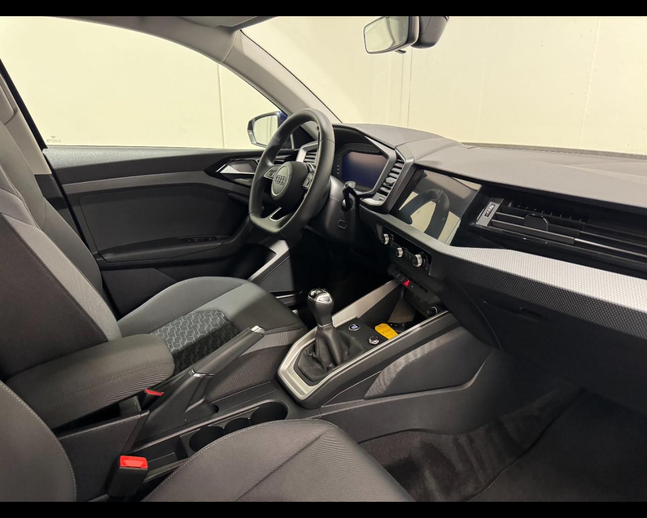 AUDI A1 ALLSTREET 30 TFSI BUSINESS