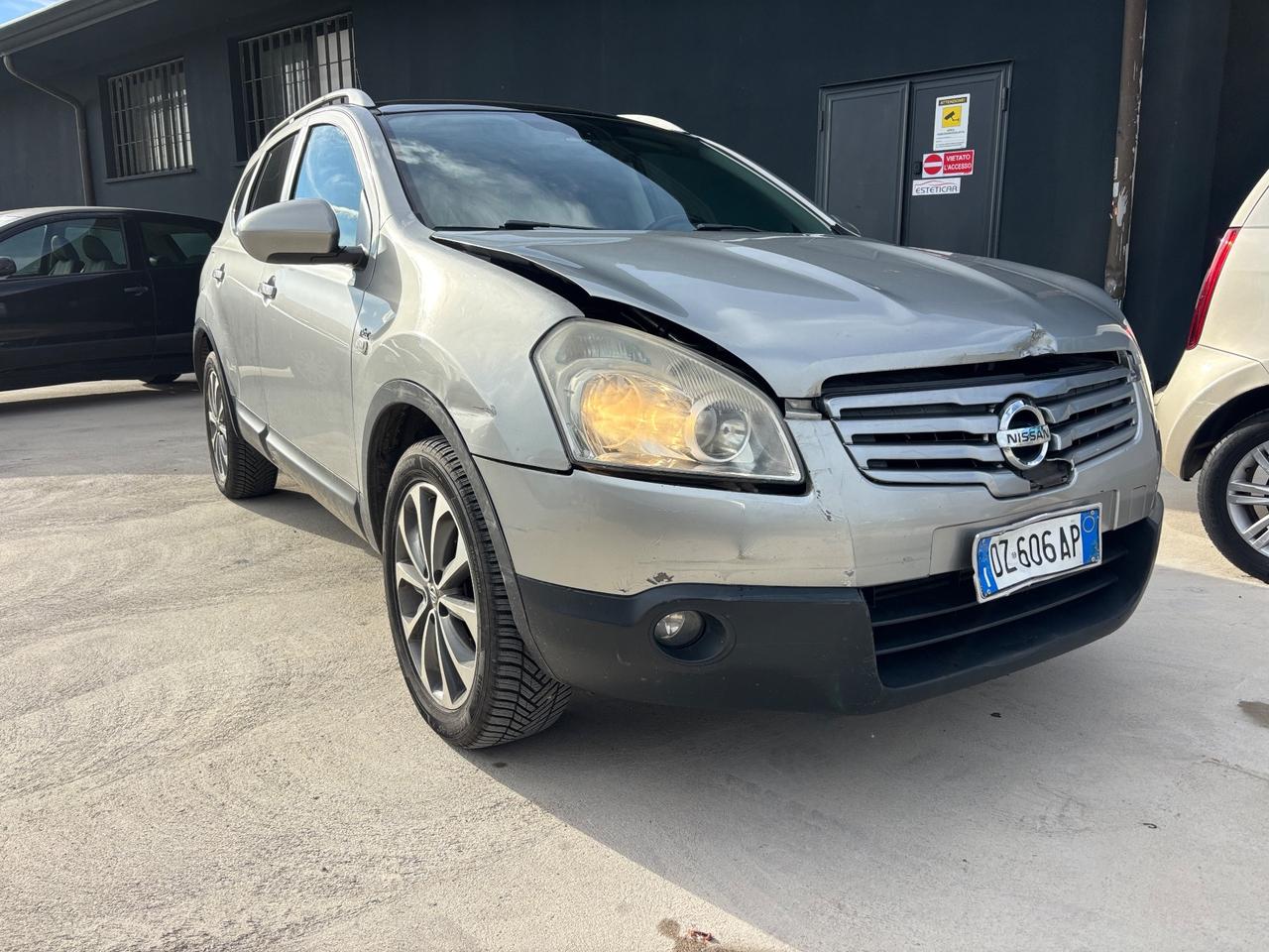 Nissan Qashqai 2.0 dCi DPF 4WD Tekna
