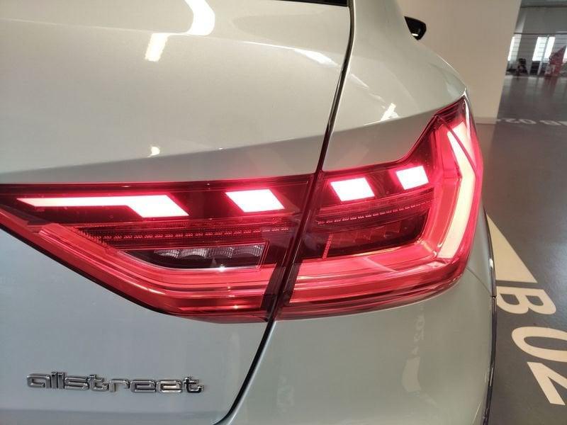 Audi A1 A1 allstreet 30 1.0 tfsi Identity Contrast 110cv s tronic