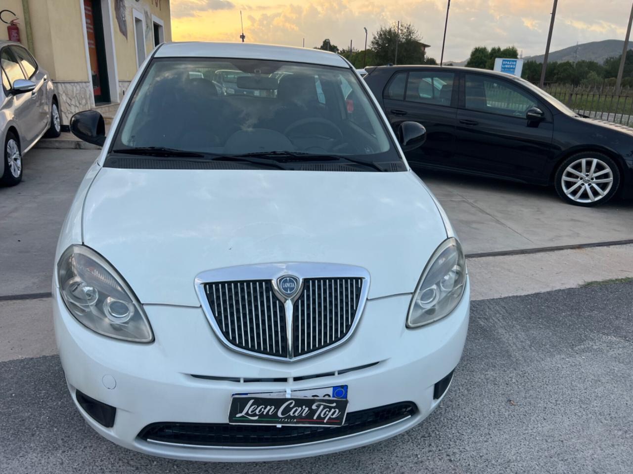 Lancia Ypsilon 1.2 69 CV Unyca garantita 12 mesi