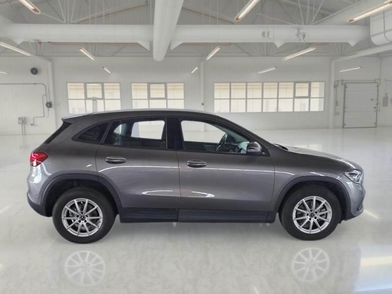 Mercedes GLA 200 200 D Business 8G-DCT