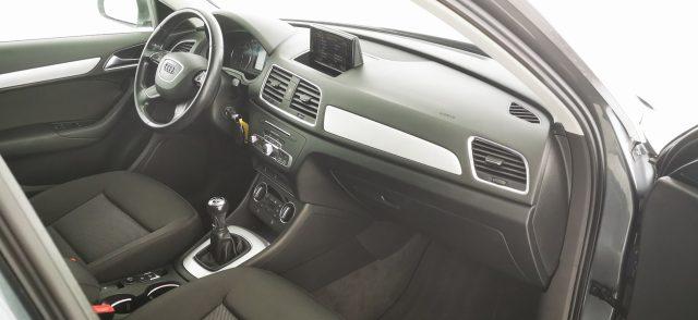 AUDI Q3 2.0 TDI 120 CV Business