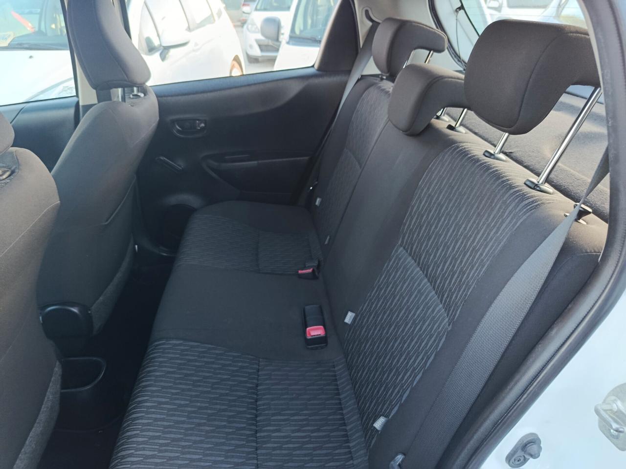 Toyota Yaris 1.4 D-4D Lounge 5 porte