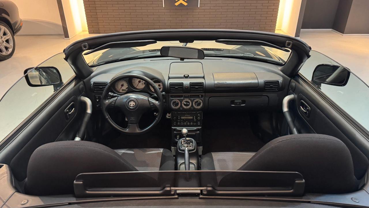 Toyota MR2 1.8i 16V CABRIO - 2002