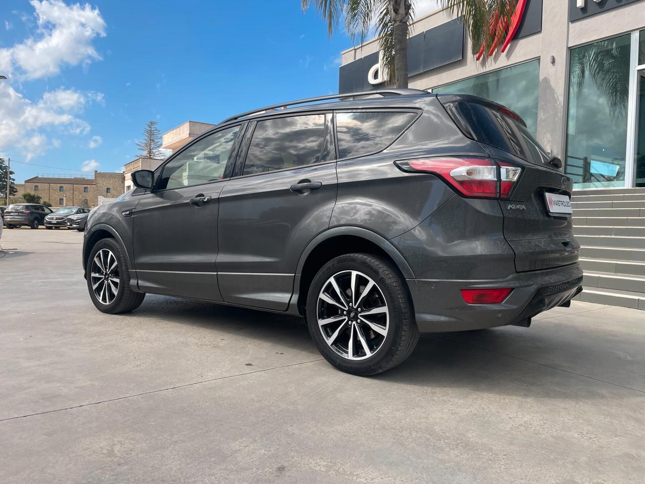 Ford Kuga 2.0 TDCI 120 CV S&S 2WD ST-Line